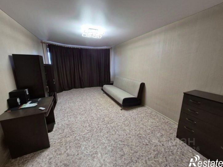 2-комн квартира улица Артамонова, 38В,  д. 38В