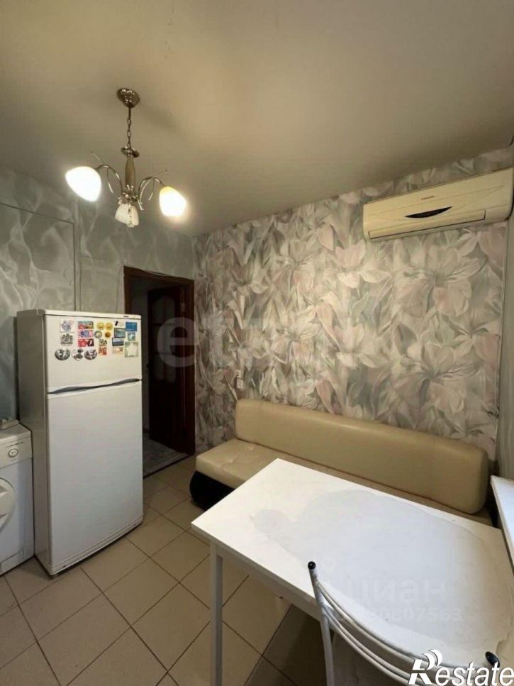 2-комн квартира ул Хользунова, 10,  д. 10