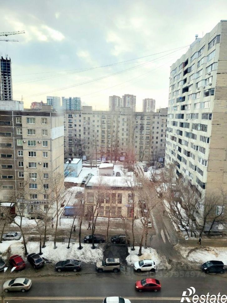 2-комн квартира улица Моисеева, 10,  д. 10