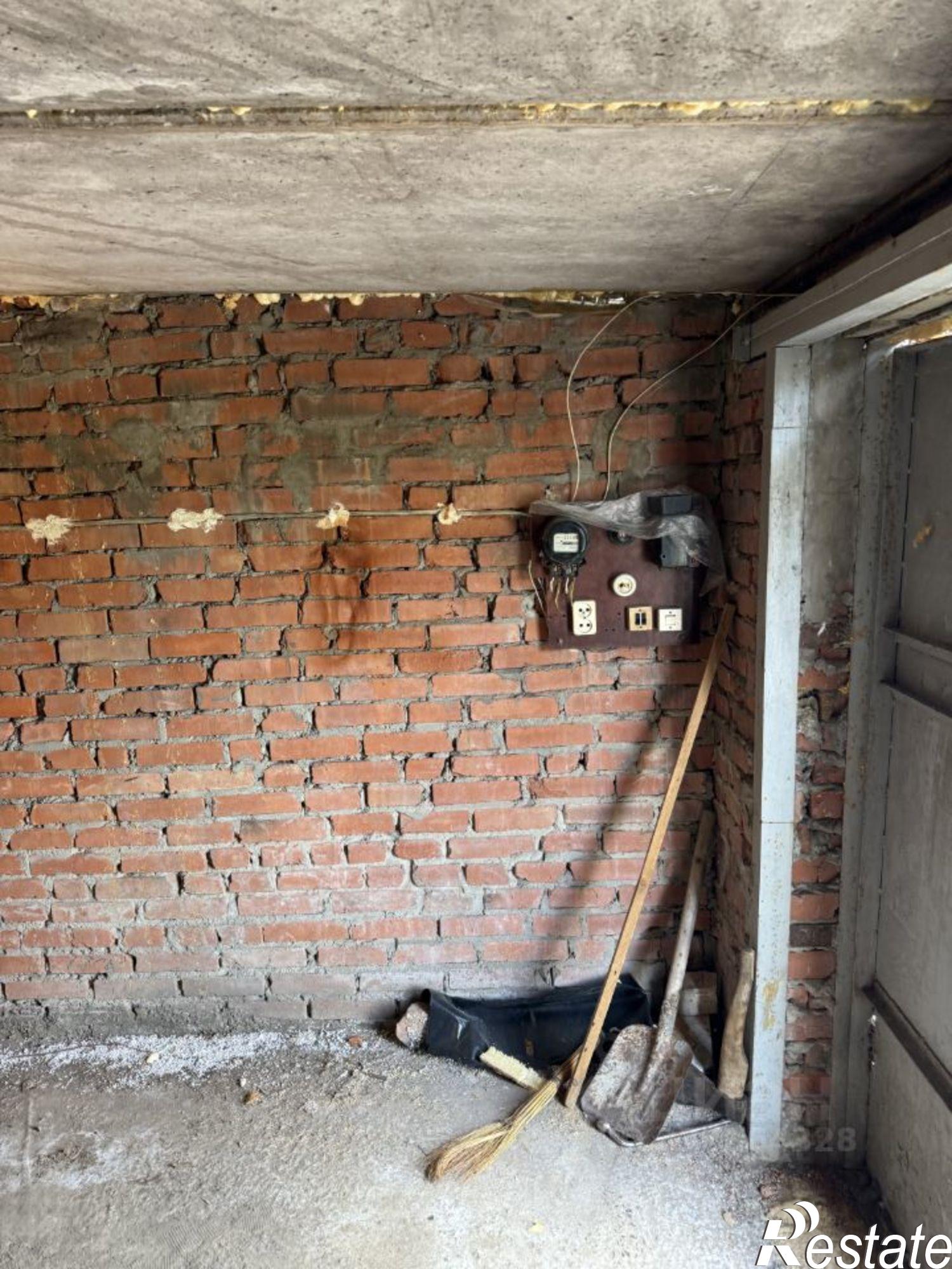 Купить гараж, место в паркинге за 1 450 010 рублей на улица Бурденко