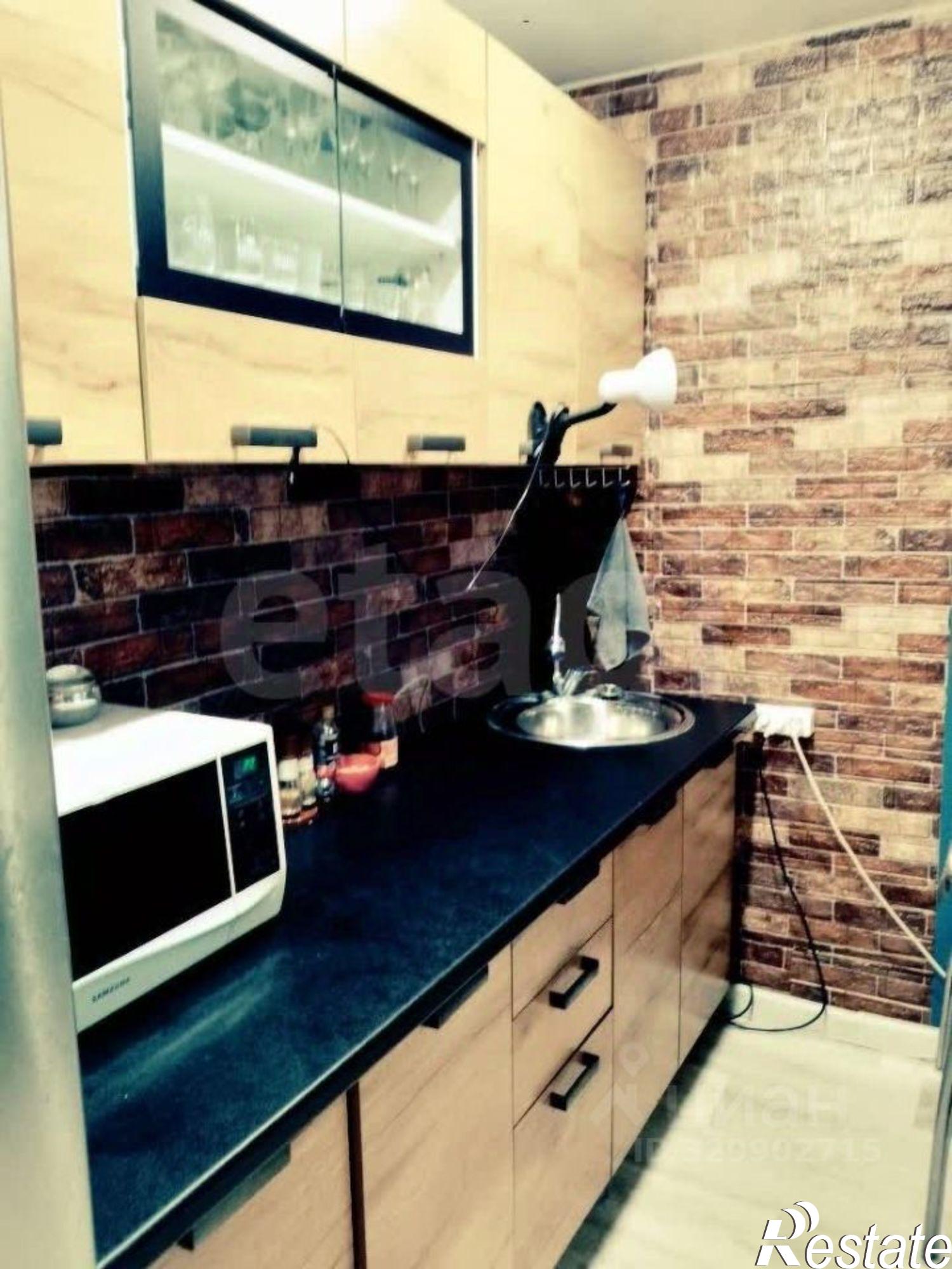 Купить комнату за 1 690 000 рублей на улица 9 Января, 278