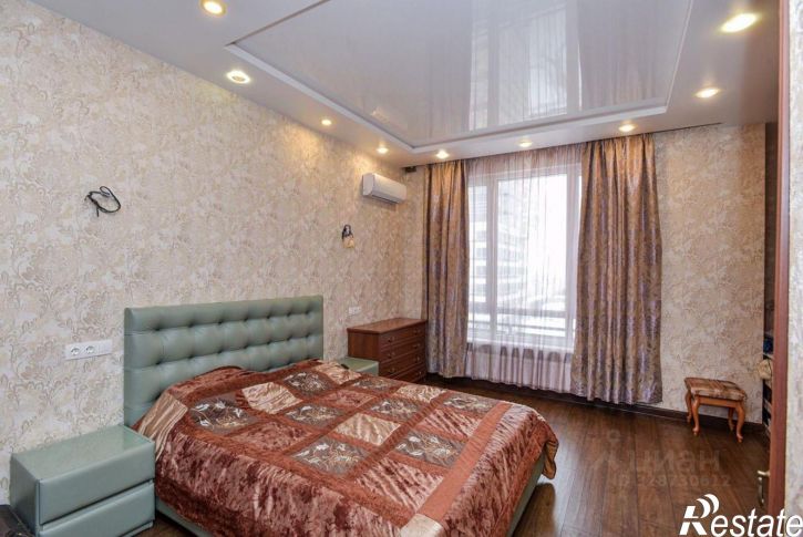 4-комн квартира улица Карла Маркса, 67/2,  д. 67/2