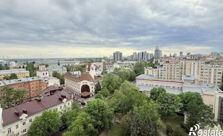 2-комн квартира ул Дзержинского, 4,  д. 4