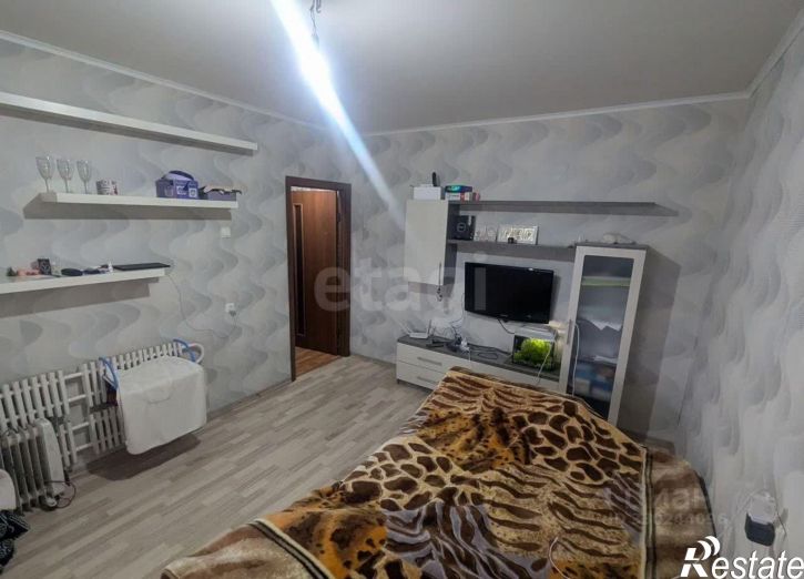 2-комн квартира улица 232-й Стрелковой Дивизии, 8,  д. 8