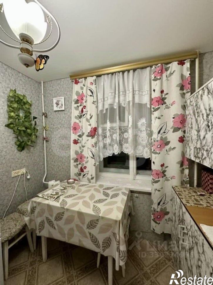2-комн квартира ул Танеева, 10,  д. 10