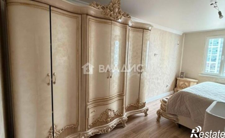 3-комн квартира ул Загоровского, 7 4,  д. 7 4,  к. 4