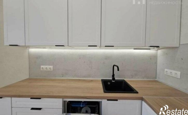 2-комн квартира пер Славы, 15,  д. 15