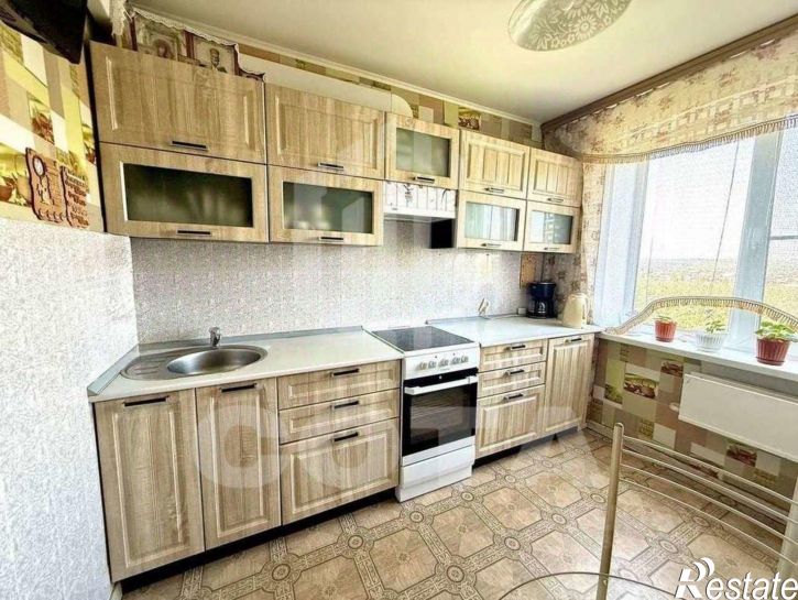 4-комн квартира улица Теплоэнергетиков, 3,  д. 3