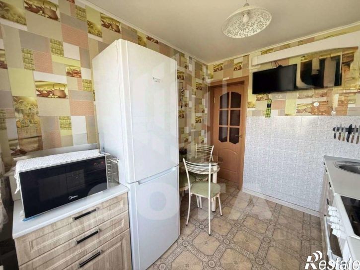4-комн квартира улица Теплоэнергетиков, 3,  д. 3
