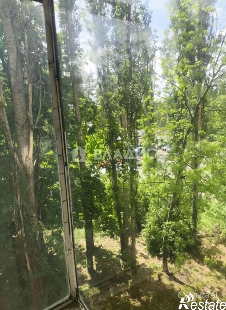 2-комн квартира ул Космонавта Комарова, 13,  д. 13