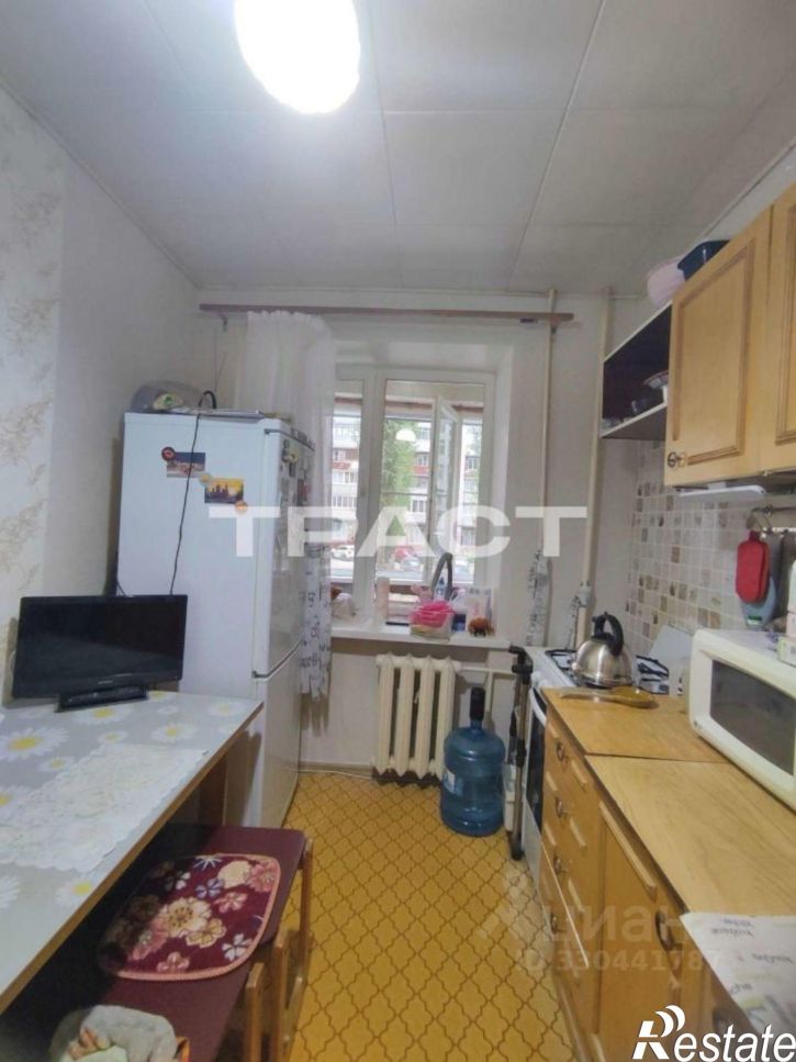 2-комн квартира проспект Труда, 8,  д. 8
