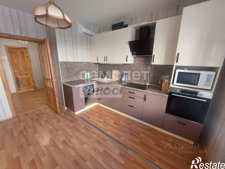 3-комн квартира улица Академика Конопатова, 13,  д. 13