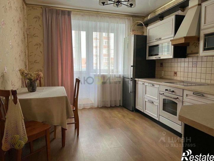 2-комн квартира улица Владимира Невского, 38Б,  д. 38Б
