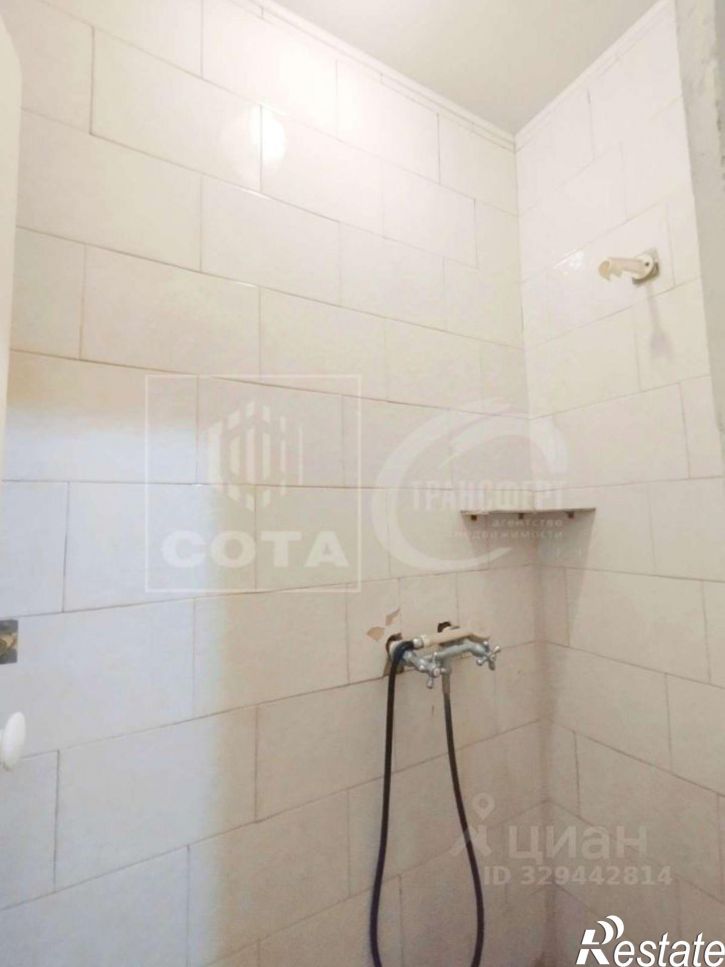 Комната улица Артамонова, 36,  д. 36