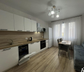 1-комн, 40кв м, этаж 8/18 улица Пескова, 3