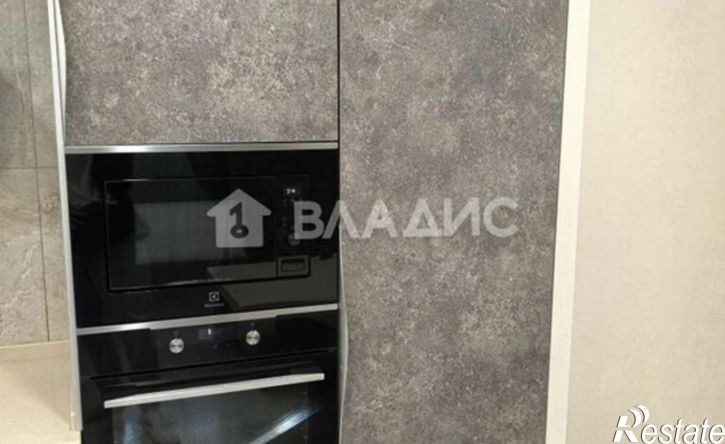4-комн квартира улица Моисеева, 10,  д. 10