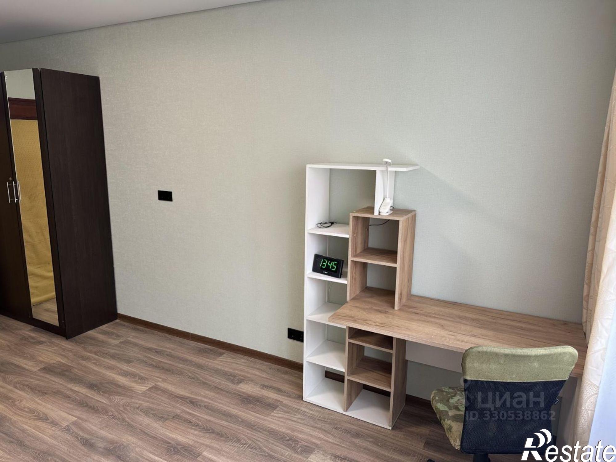 Сдать комнату за 12 000 рублей на улица 9 Января, 262/3
