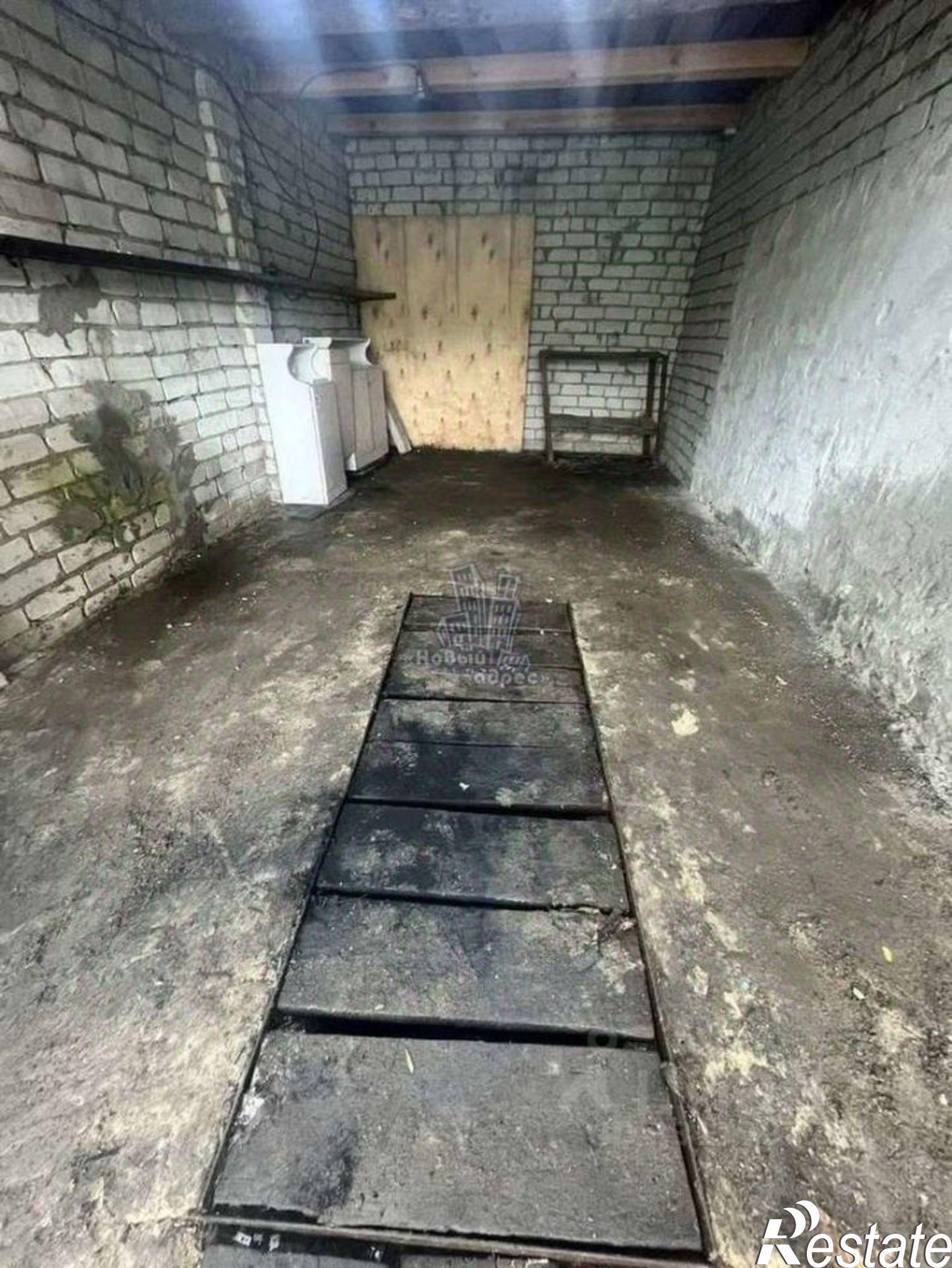 Купить гараж, место в паркинге за 339 558 рублей