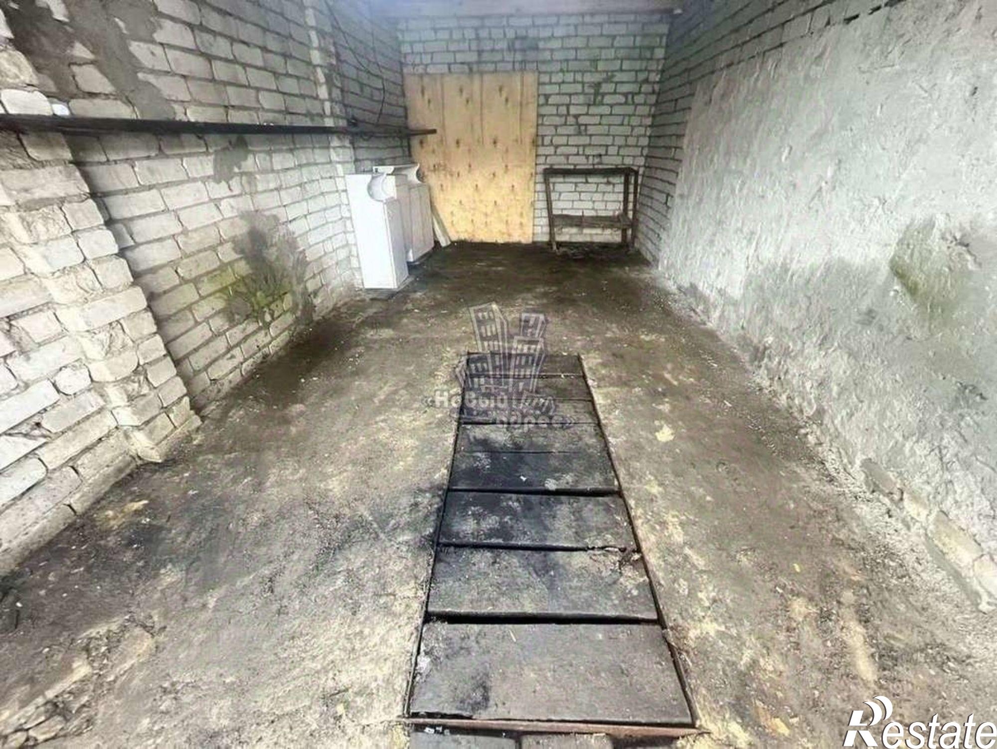 Купить гараж, место в паркинге за 339 558 рублей