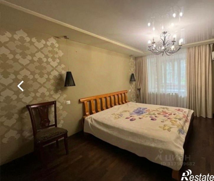 5-комн квартира ул Красных Зорь, 38,  д. 38