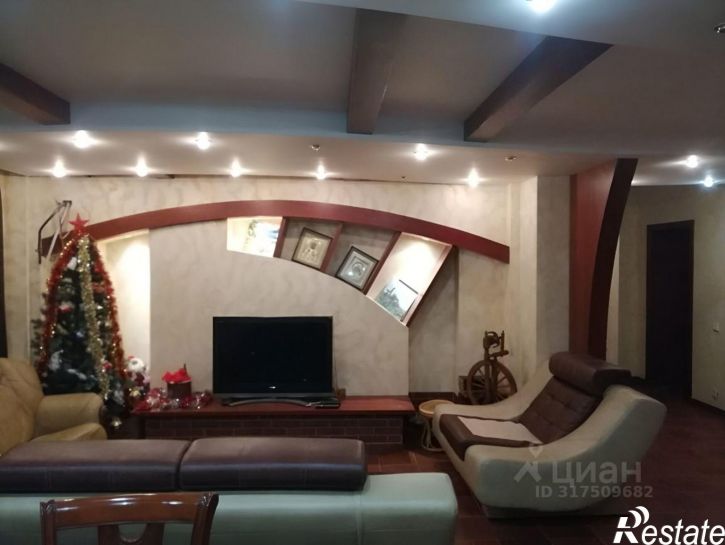 5-комн квартира ул Красных Зорь, 38,  д. 38