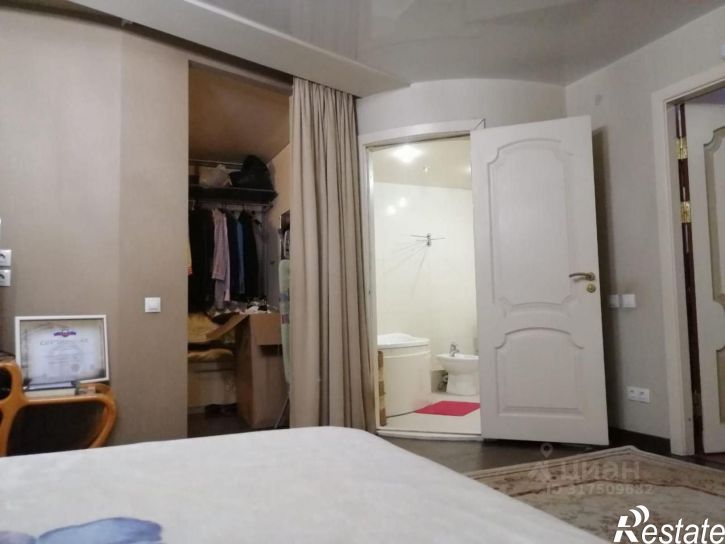 5-комн квартира ул Красных Зорь, 38,  д. 38