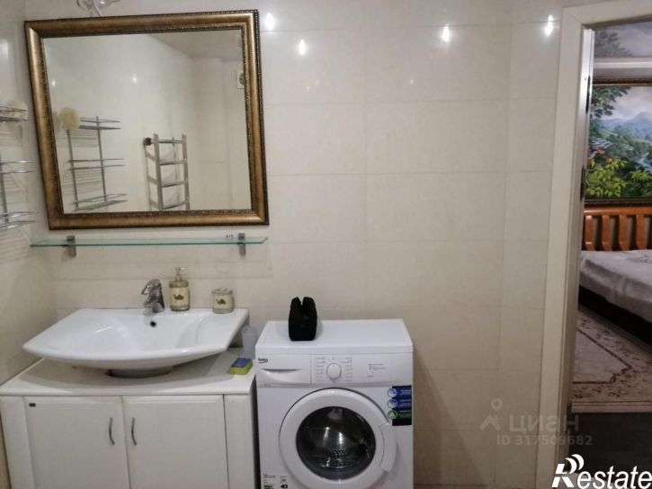 5-комн квартира ул Красных Зорь, 38,  д. 38