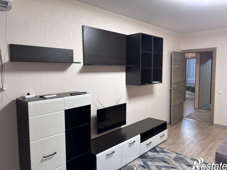 2-комн квартира улица Маршала Одинцова, 25Б/4,  д. 25Б/4