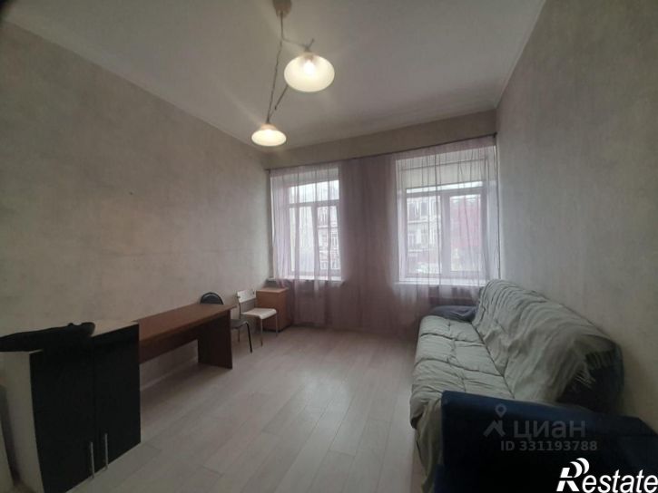 2-комн квартира пр-кт Революции, 52,  д. 52