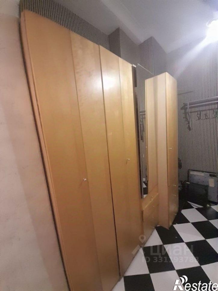 2-комн квартира пр-кт Революции, 52,  д. 52