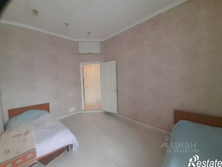2-комн квартира пр-кт Революции, 52,  д. 52