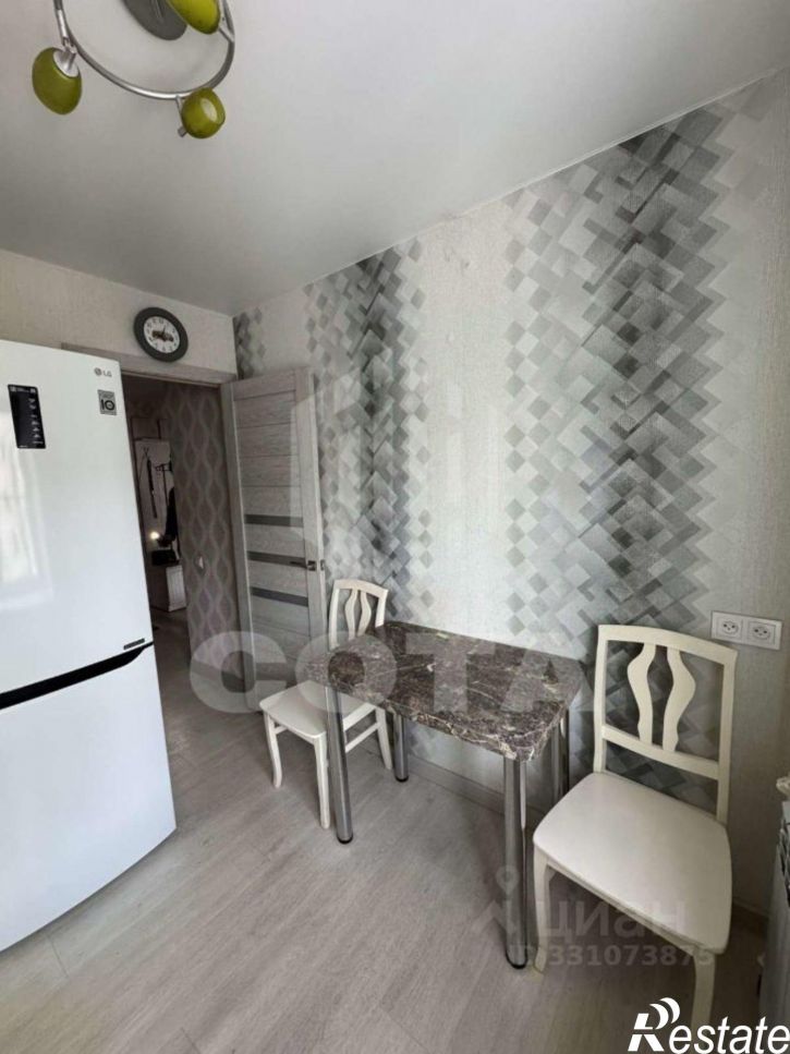 2-комн квартира улица Защитников Родины, 22,  д. 22