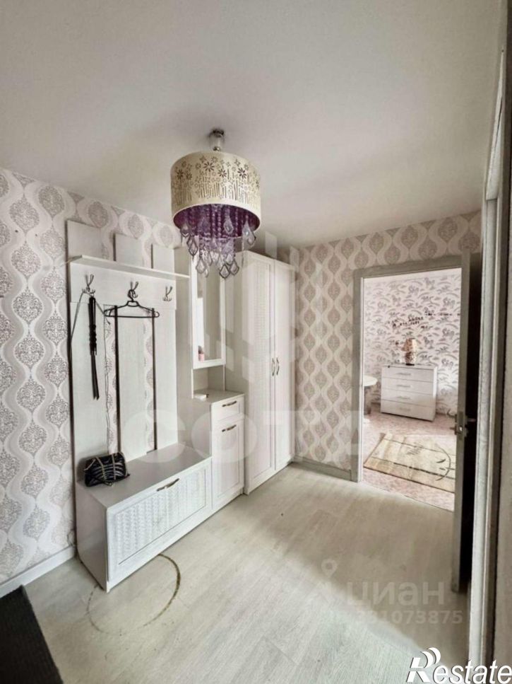 2-комн квартира улица Защитников Родины, 22,  д. 22