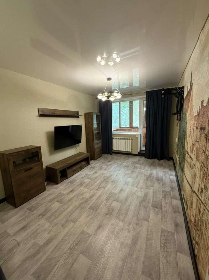 2-комн квартира Хользунова улица, 39