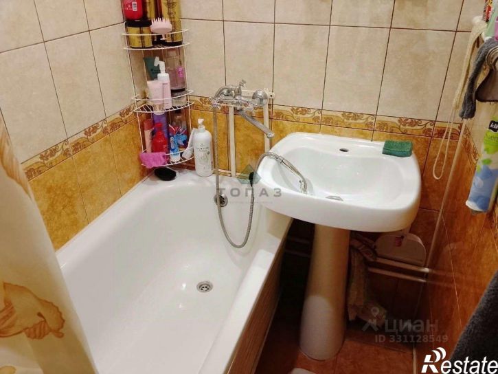 2-комн квартира улица Героев Сибиряков, 27,  д. 27