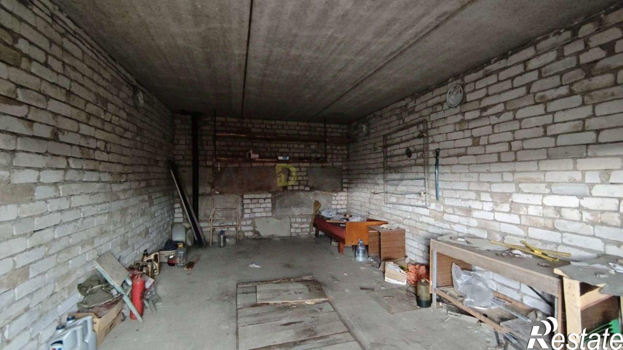 Купить гараж, место в паркинге за 1 026 320 рублей на ул Антонова-Овсеенко, 36Д