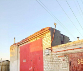 81 кв м ул Романтиков, 41