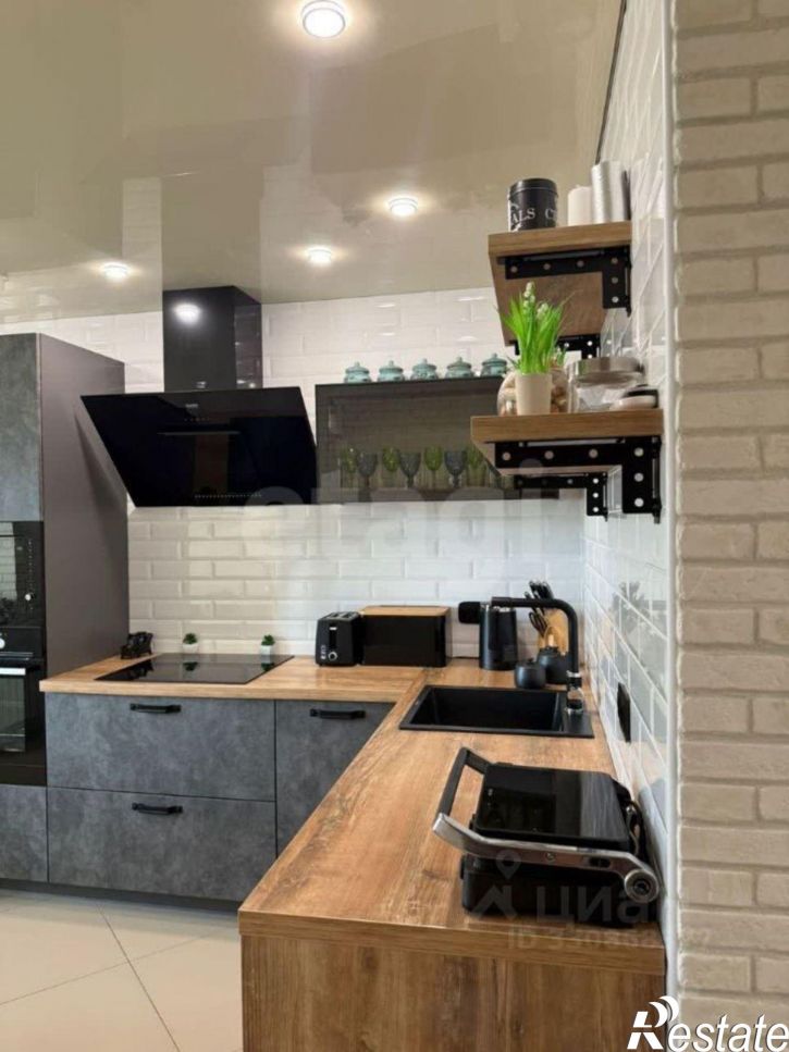 2-комн квартира Московский пр-кт, 110в,  д. 110в