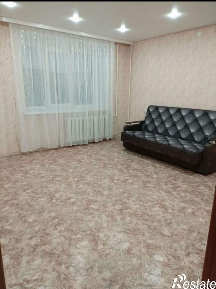 2-комн квартира улица 45-й Стрелковой Дивизии, 247/2,  д. 247/2