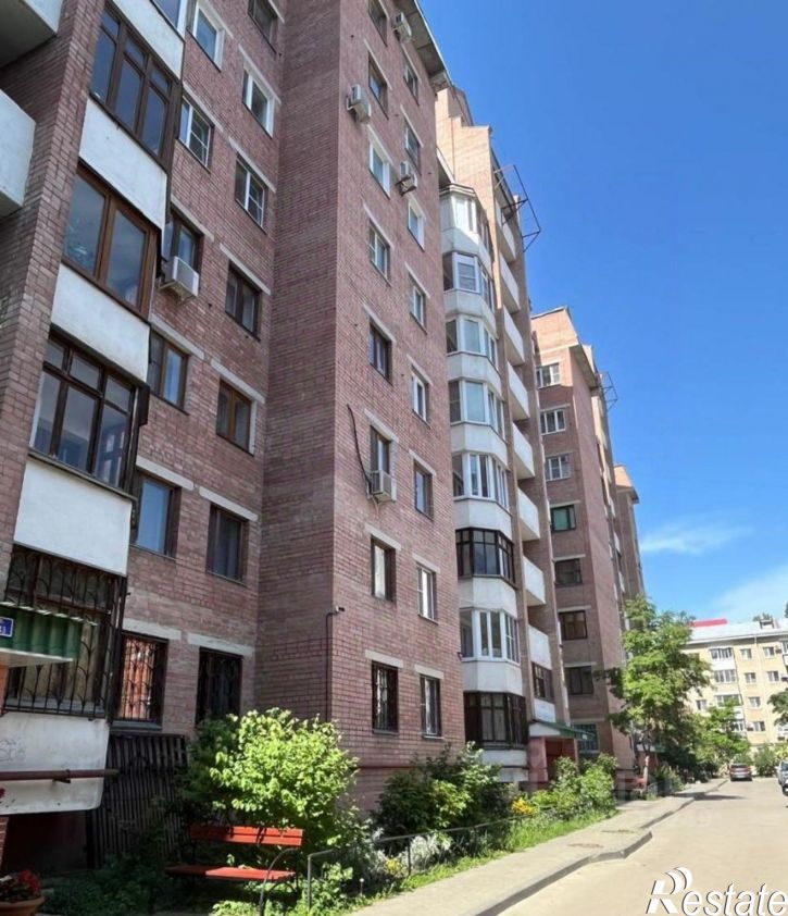 4-комн квартира улица Свободы, 10,  д. 10