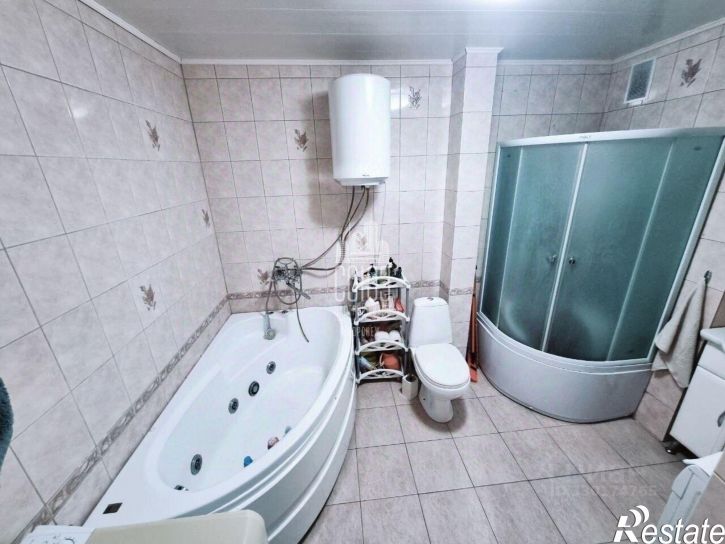 3-комн квартира бульвар Победы, 49,  д. 49