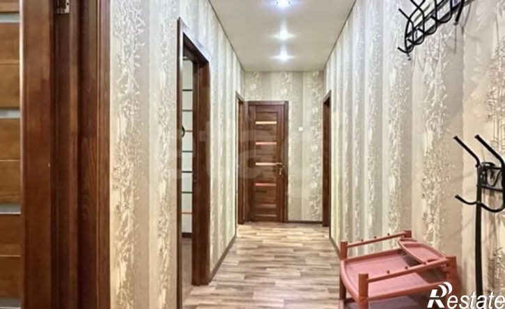 3-комн квартира улица 40 лет Октября, 2,  д. 2