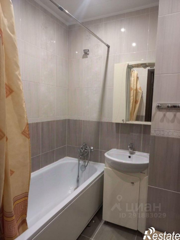 1-комн квартира улица 45-й Стрелковой Дивизии, 275/2,  д. 275/2