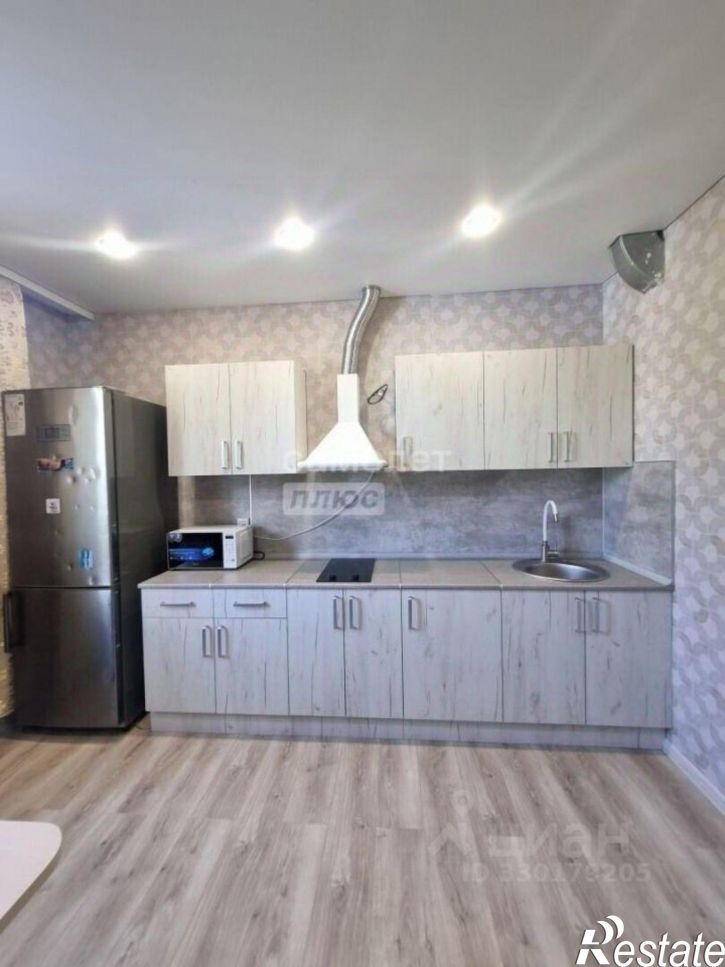 2-комн квартира улица Суворова, 122В,  д. 122В