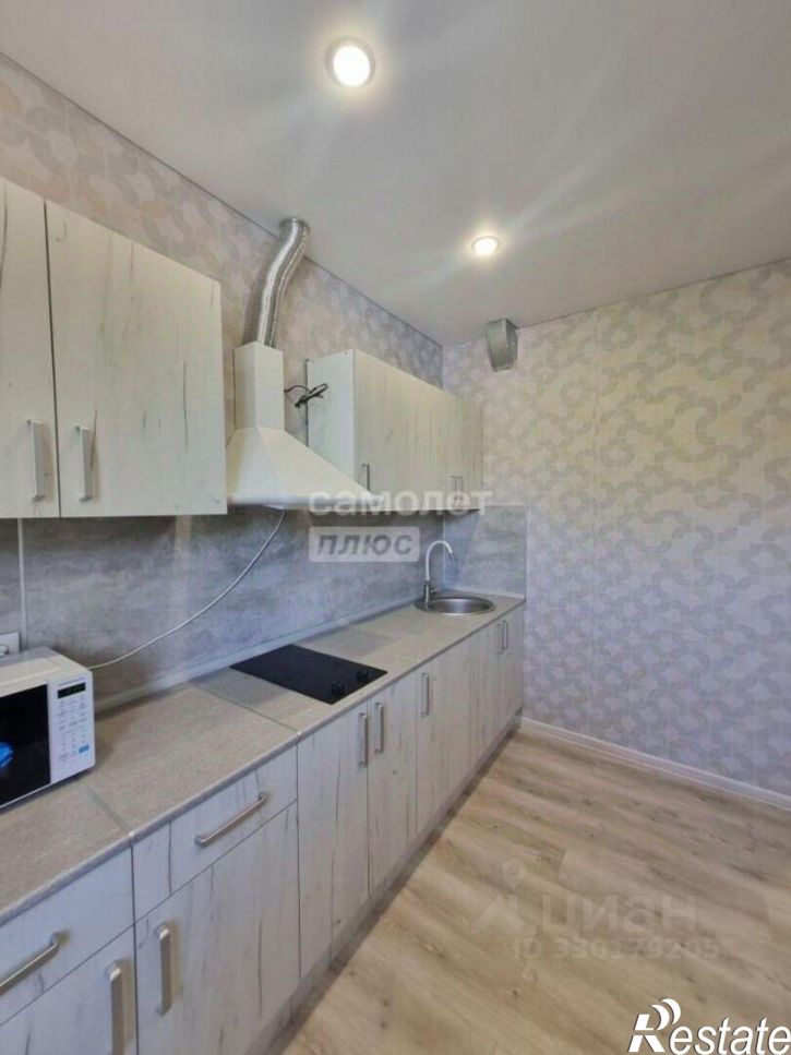 2-комн квартира улица Суворова, 122В,  д. 122В