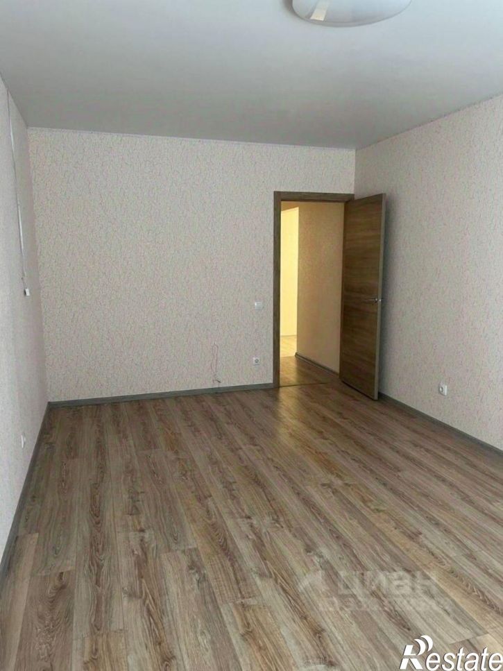 3-комн квартира ул Крымская, 3,  д. 3