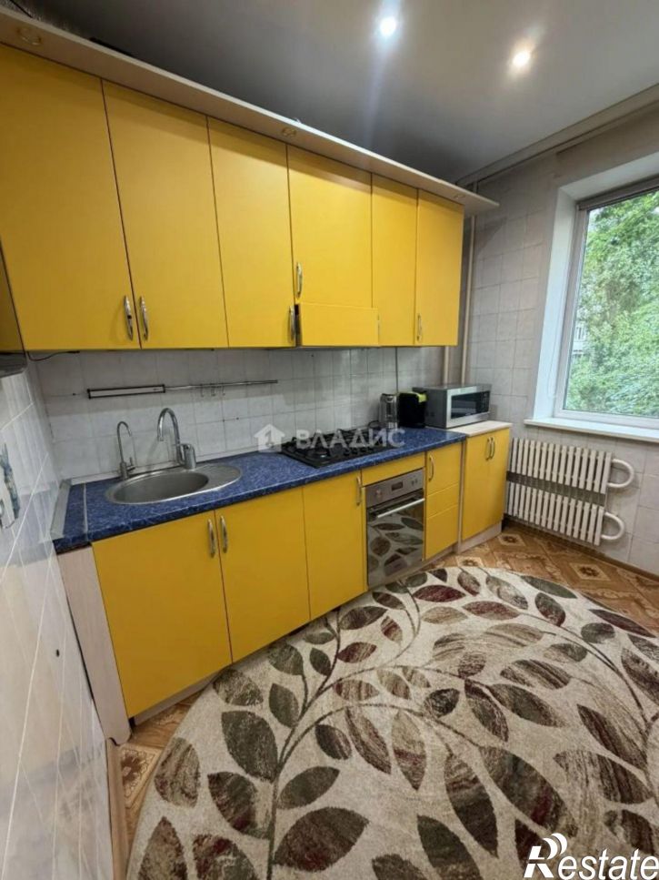 3-комн квартира улица 232-й Стрелковой Дивизии, 29,  д. 29