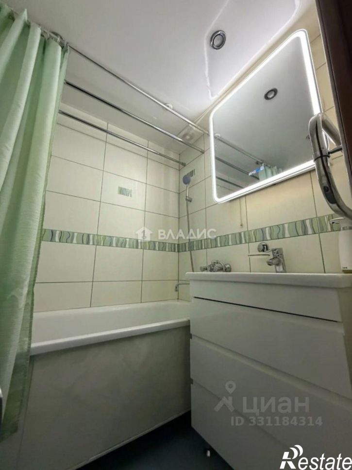 3-комн квартира улица 232-й Стрелковой Дивизии, 29,  д. 29