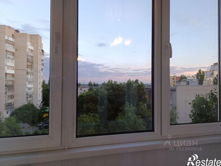 2-комн квартира пр-кт Патриотов, 8а,  д. 8а