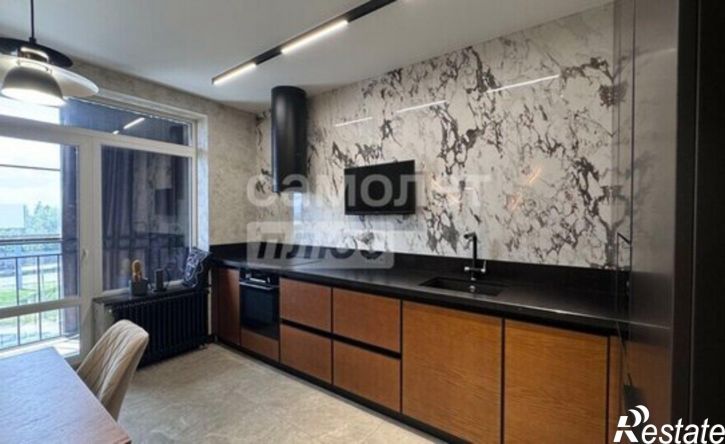 2-комн квартира наб Максима Горького, 49б,  д. 49б